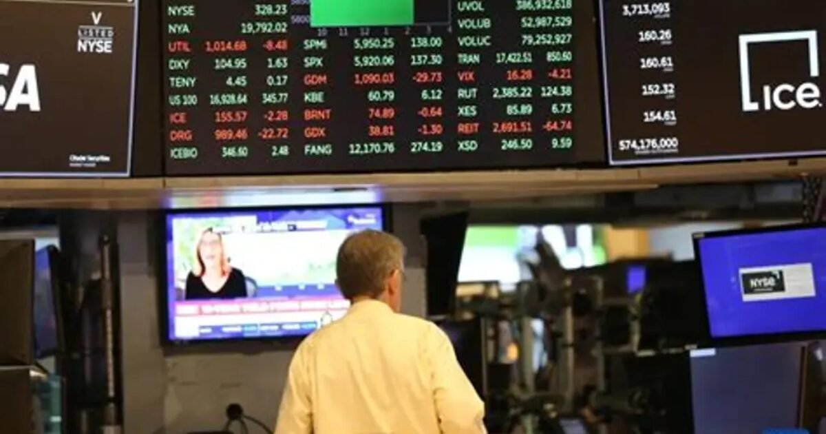 خطر تعطيل الملاحة في هرمز يدفع برميل النفط للصعود